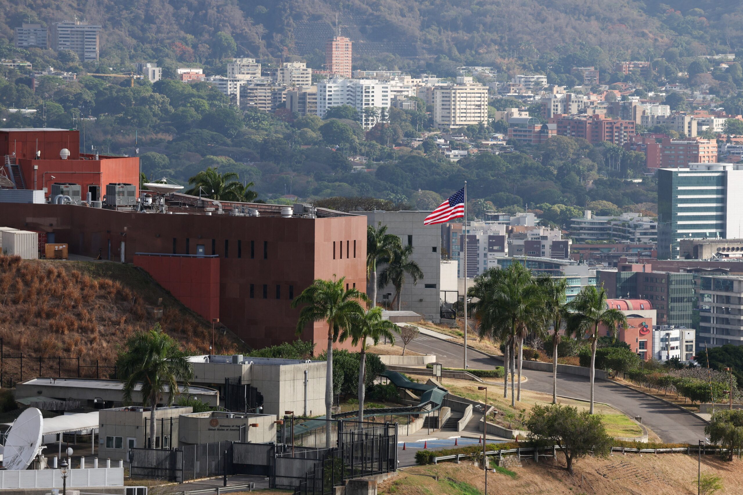 Terremoto de magnitude 7,1 atinge Caracas, na Venezuela; ilhas do Caribe têm alerta de tsunami