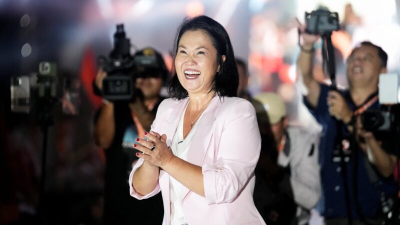 Eleições no Peru: Fujimori alcança vantagem irreversível sobre Sánchez