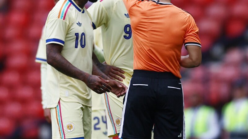 Curaçao goleia e faz festa antes de viagem para sua primeira Copa do Mundo; assista