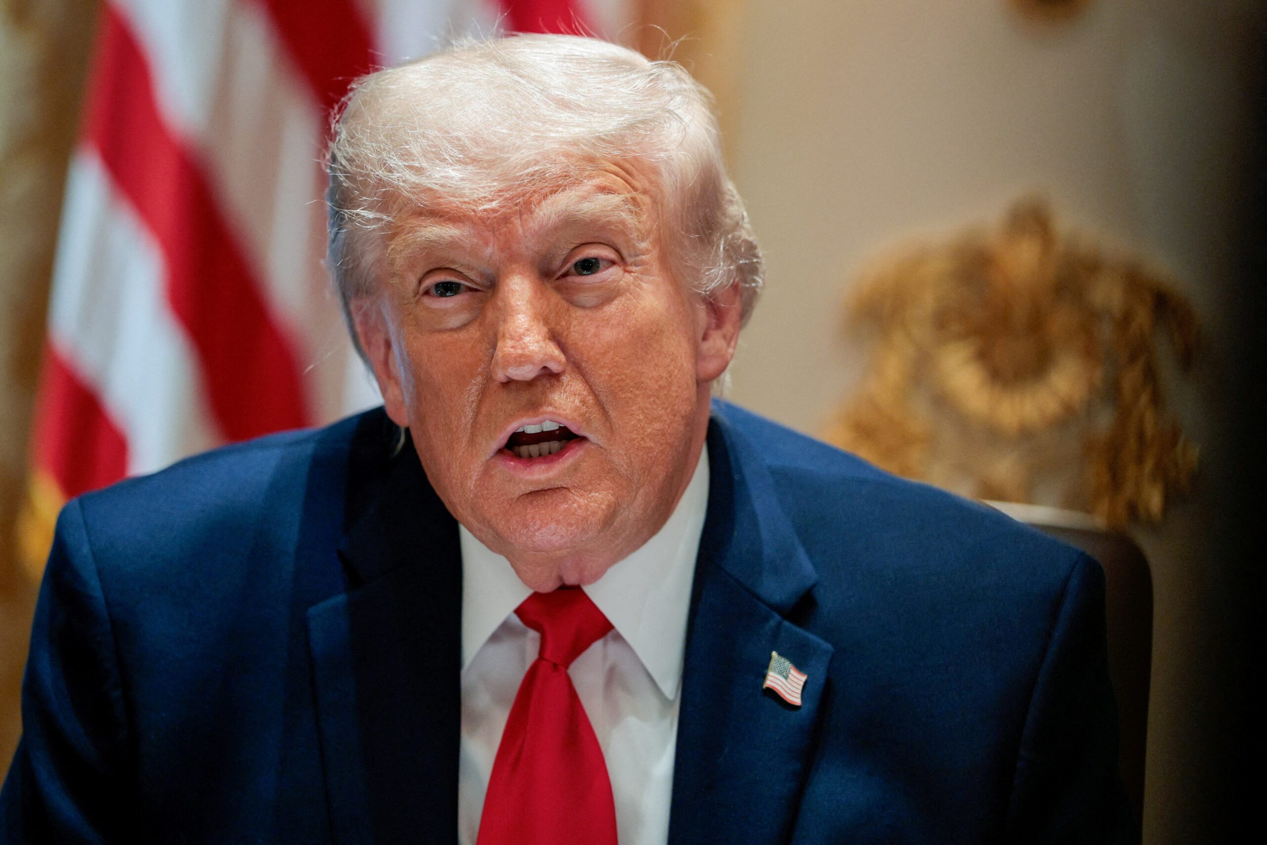 Trump assina ordem que dá ao governo acesso antecipado a modelos de inteligência artificial