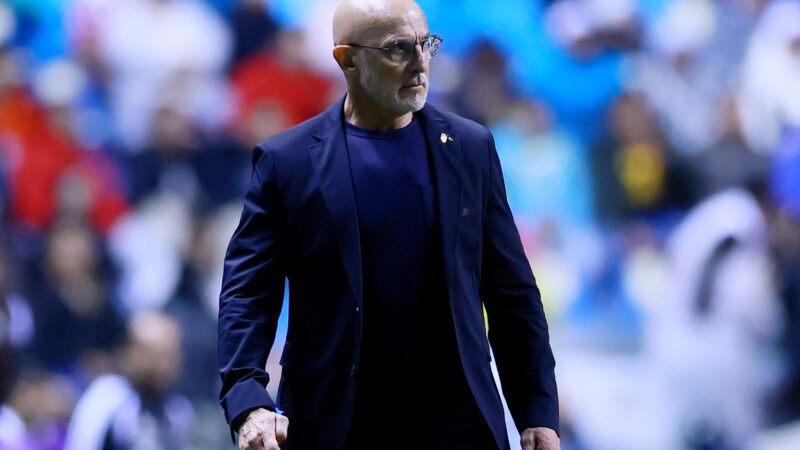 Técnico da Espanha elogia Yamal e Oyarzábal após goleada na Copa: “Jogadores excepcionais”