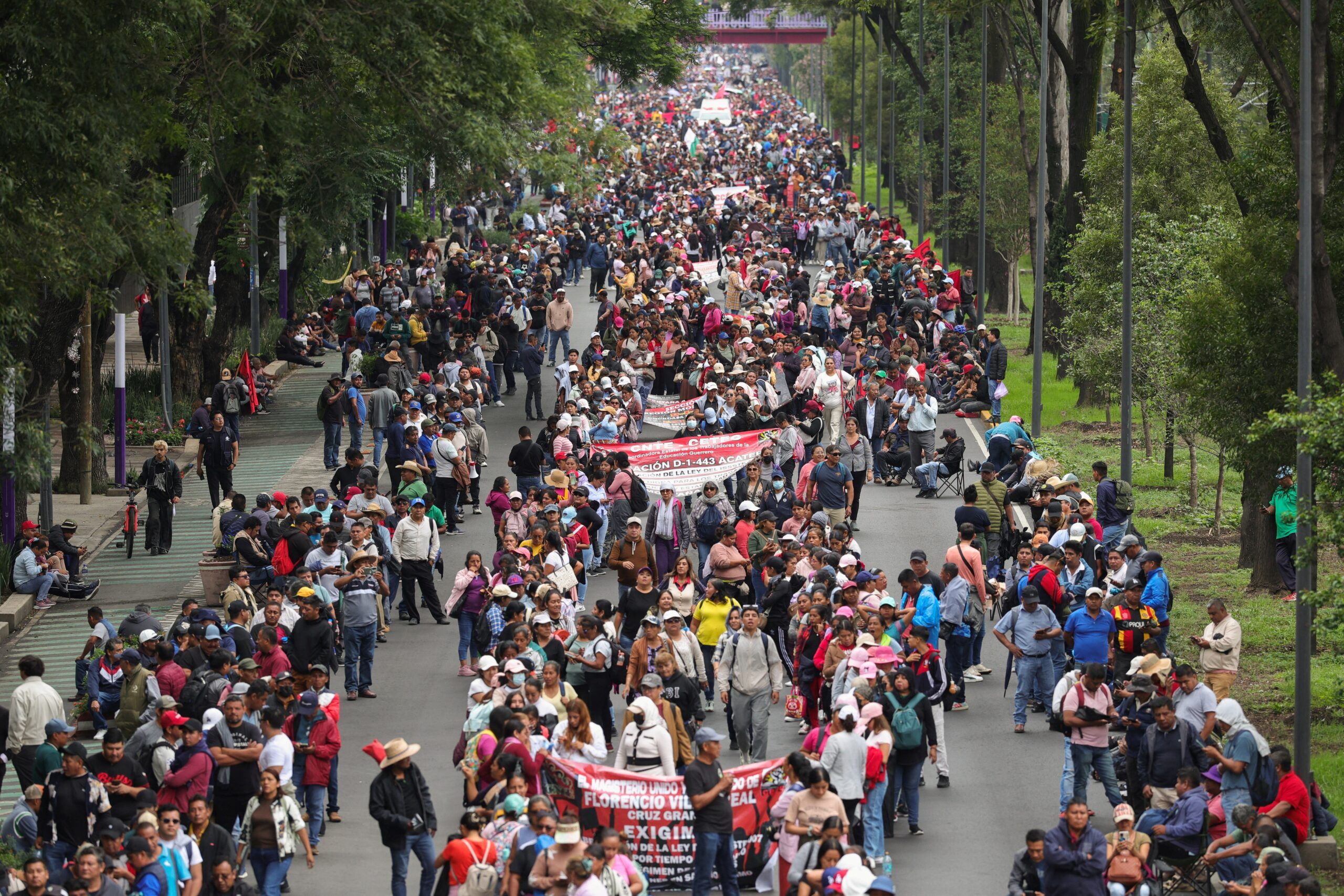 Protesto na Cidade do México bloqueia acesso ao estádio da abertura da Copa do Mundo