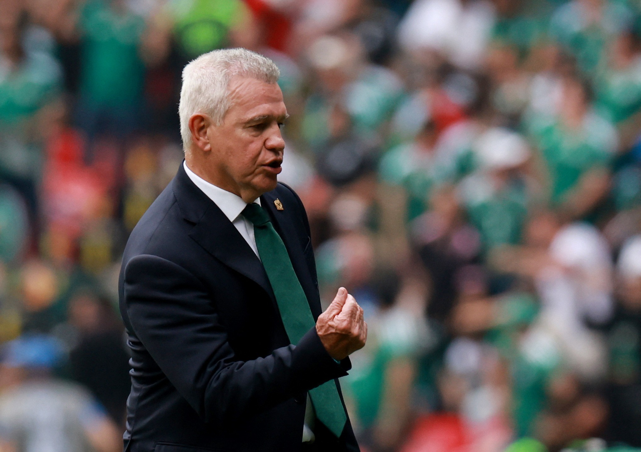 Técnico do México exalta ambiente em vitória na abertura da Copa, mas cobra time: “Relaxamos”