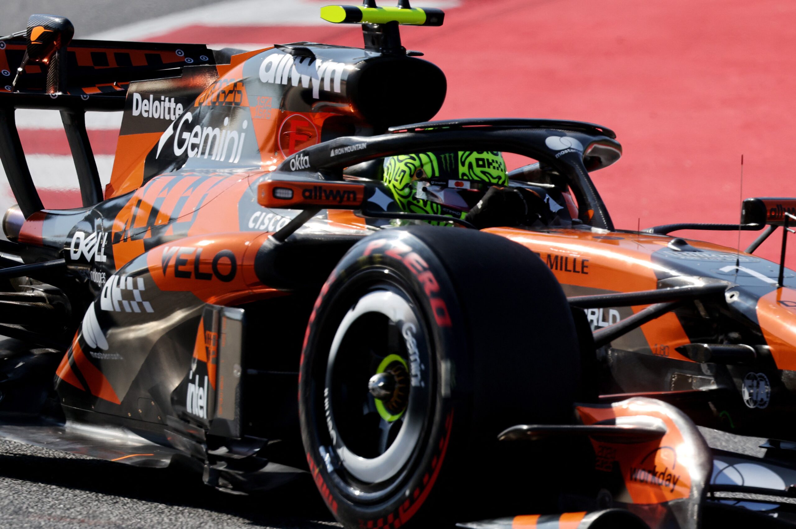McLaren vai usar asa traseira experimental em treinos para GP da Áustria