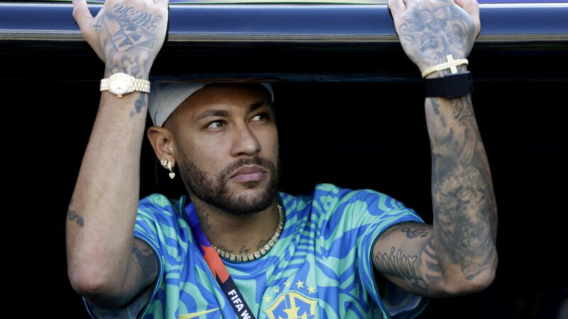 Felipe Melo mostra apreensão com demora em retorno de Neymar: “Começa a me preocupar”