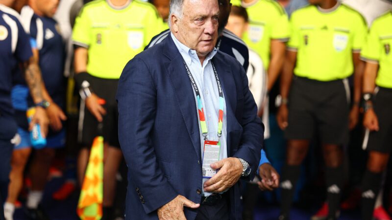 Dick Advocaat bate recorde de técnico mais velho a trabalhar em uma Copa