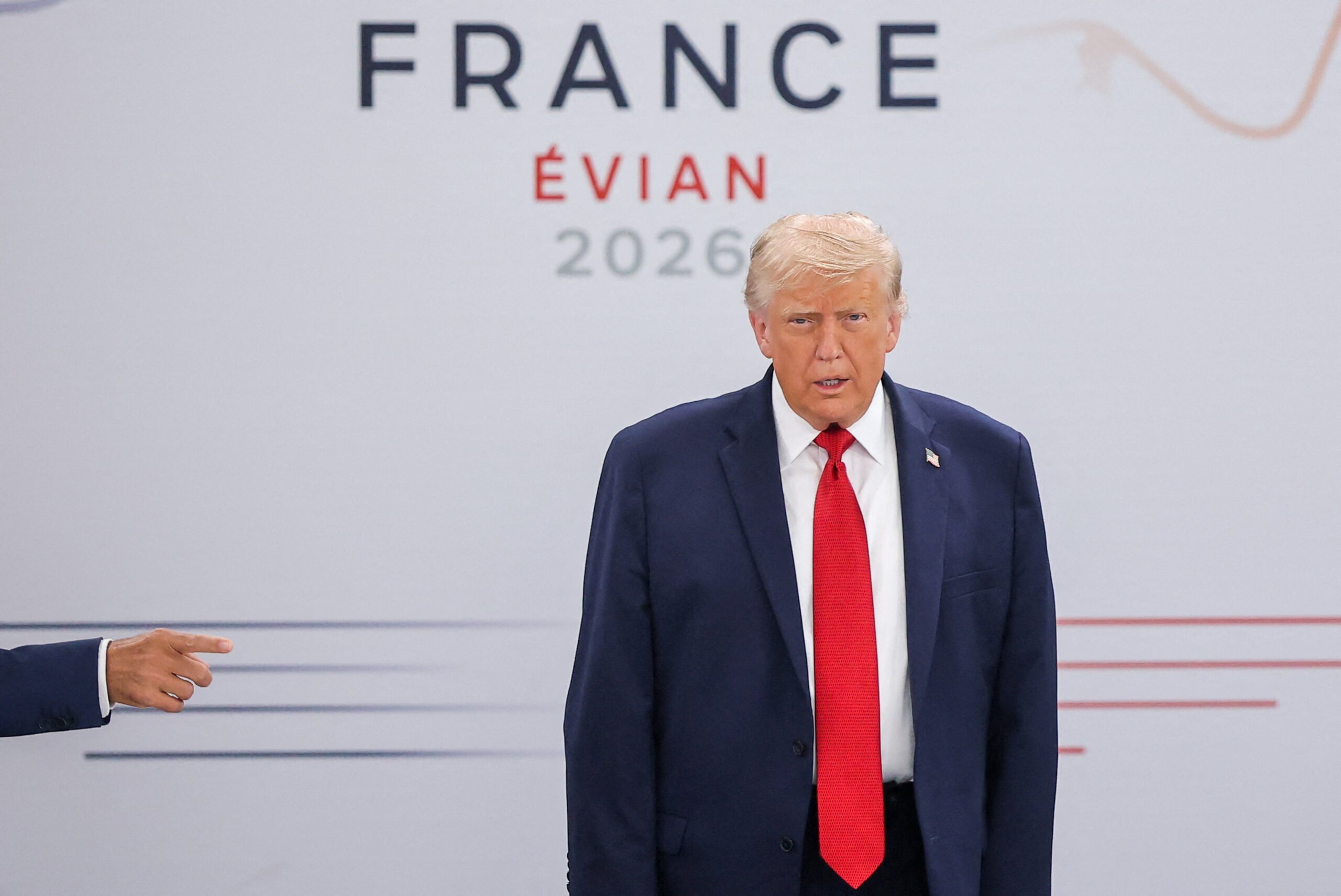 ‘Eu sou o chefe’, diz Trump a outros líderes na cúpula do G7