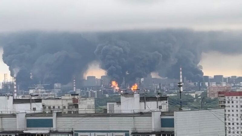 Ataque de drones atinge refinaria em Moscou; Kiev também sofre bombardeio