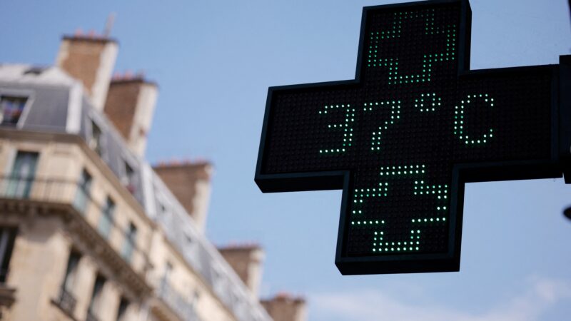 Duas crianças são encontradas mortas dentro de carro durante onda de calor na França