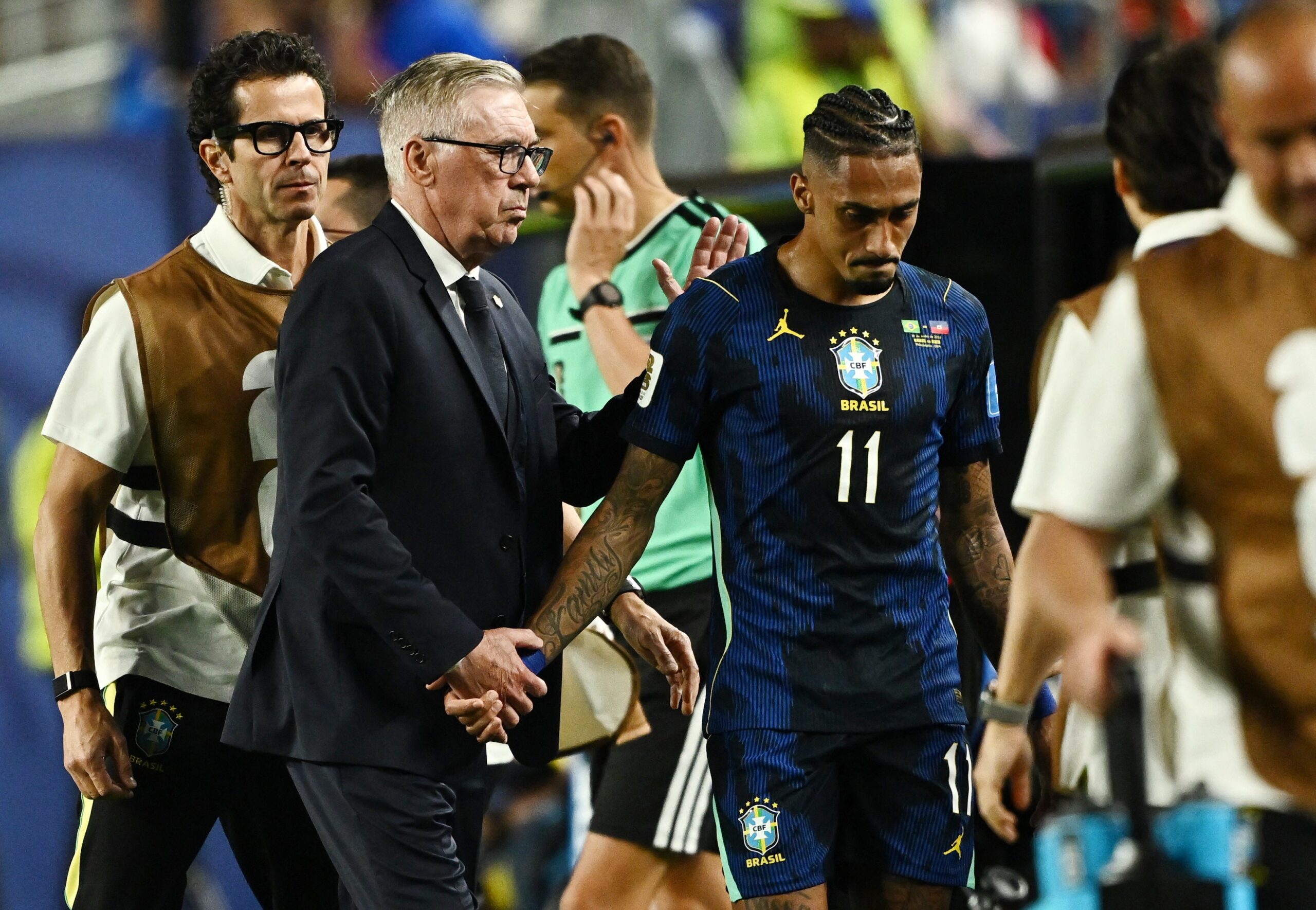 Endrick, Luiz Henrique ou Rayan? Vote no substituto de Raphinha na Seleção