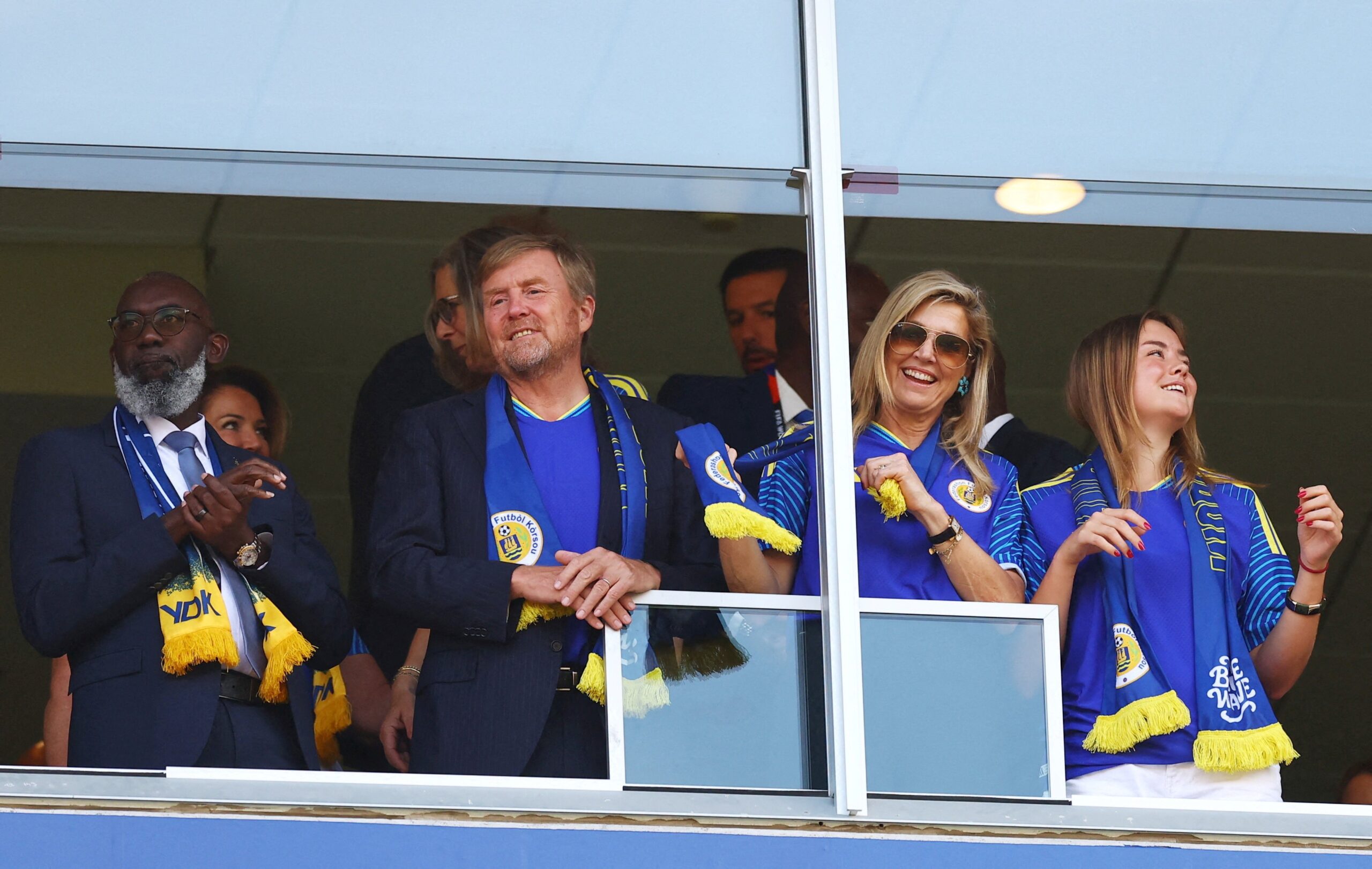 Máxima: Rainha que dançou no vestiário de Curaçao é argentina e ganhou beijo de goleiro-herói