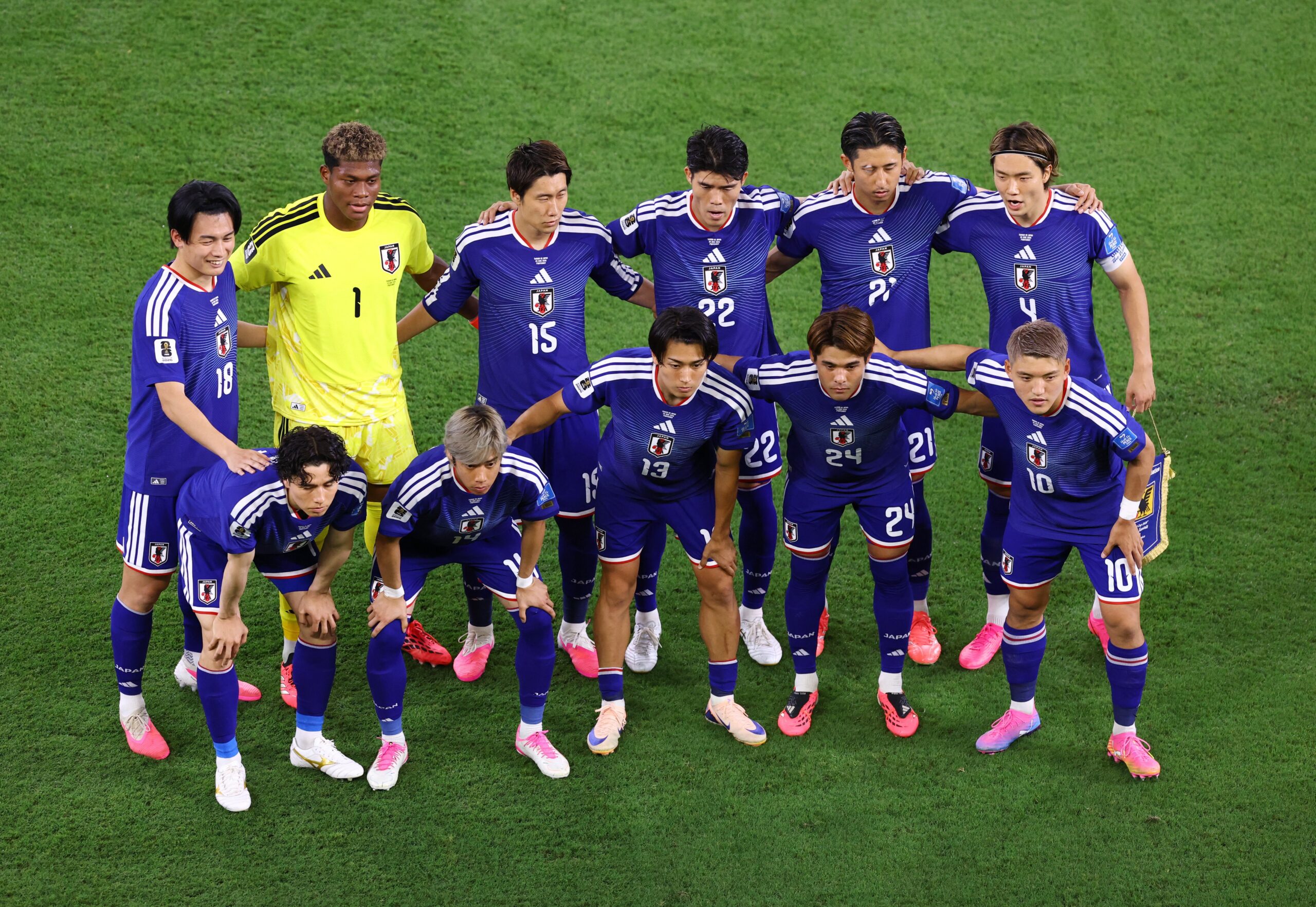 Japão e Holanda jogam a última rodada da fase de grupos da Copa do Mundo e decidem quem será o adversário do Brasil