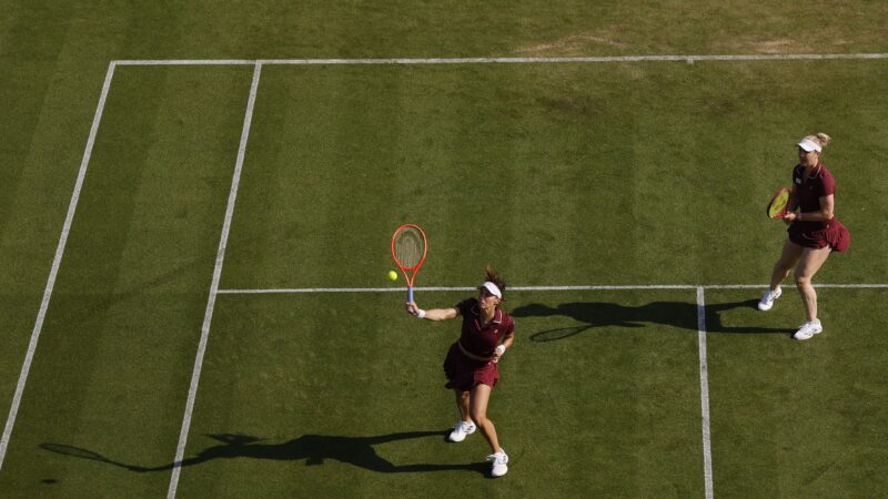 Luisa Stefani é campeã de duplas no WTA 250 de Eastbourne
