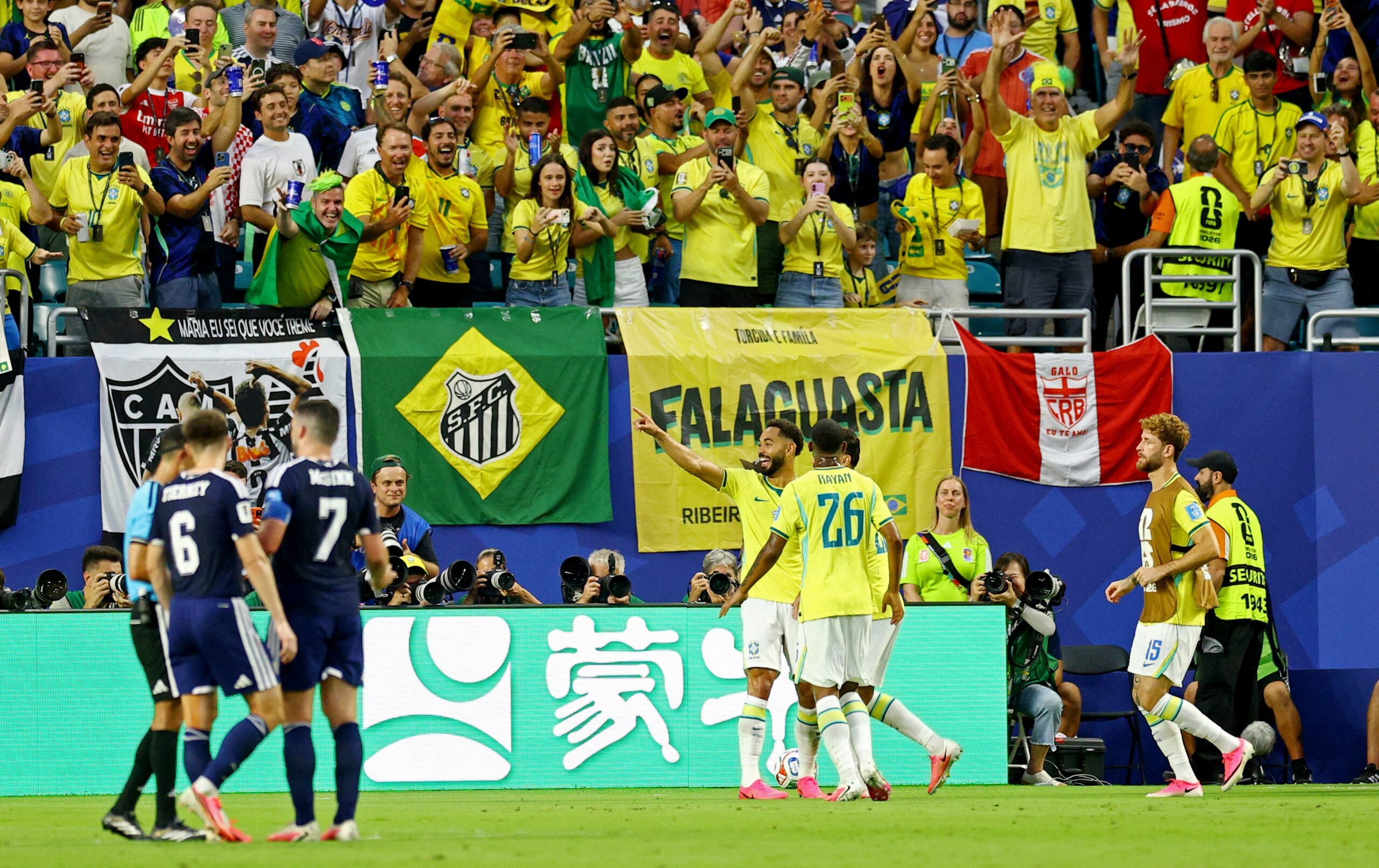 Além de Vini Jr: veja o Top 5 dos melhores da Seleção na fase de grupos
