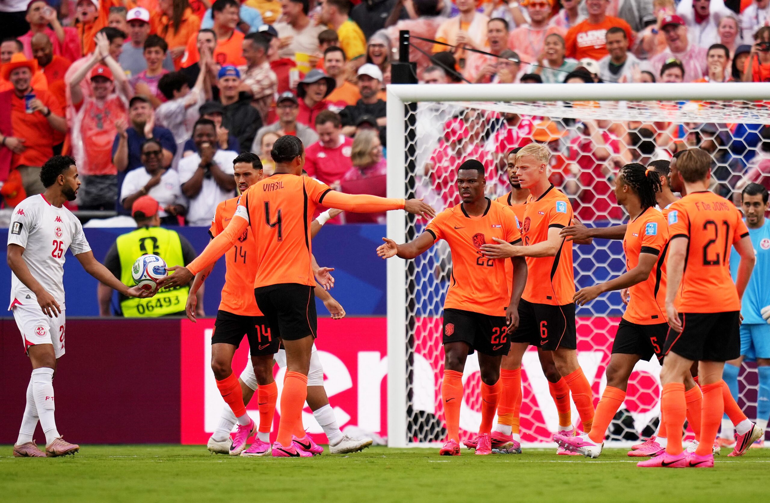 Você preferia a Holanda? Veja o que brasileiros estão falando nas redes