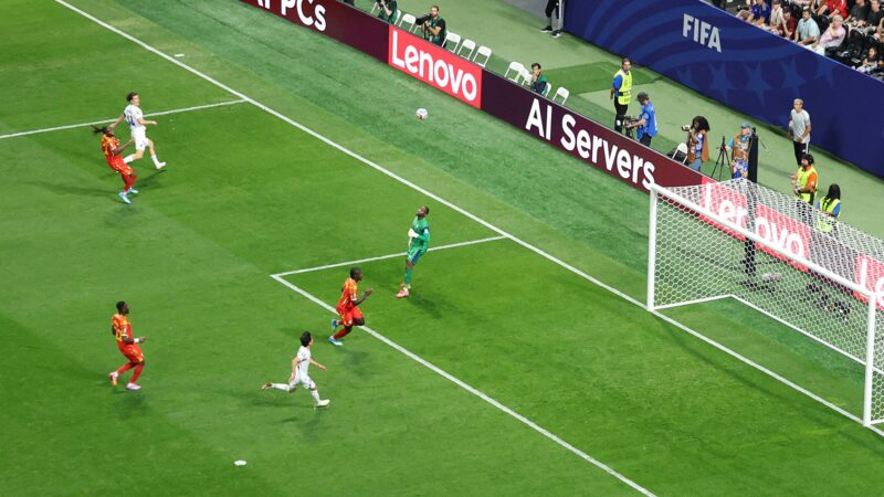 “Mais bonito da Copa”: torcedores ficam impressionados com golaço do Uzbequistão; confira