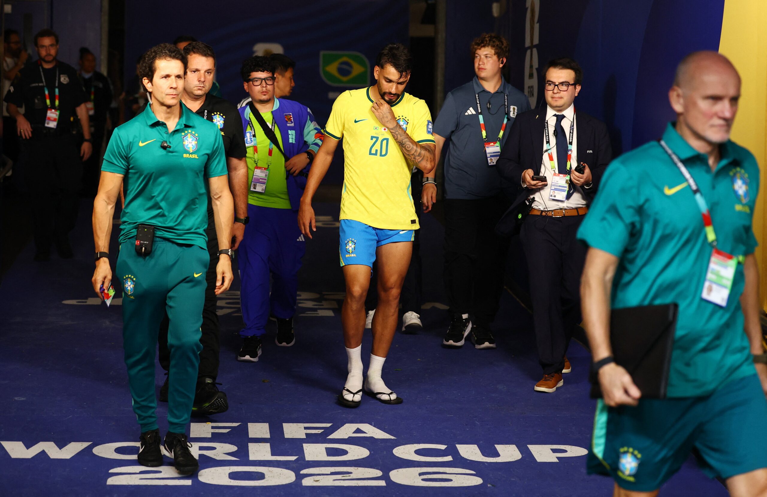 Lucas Paquetá passa por exames e tem lesão constatada