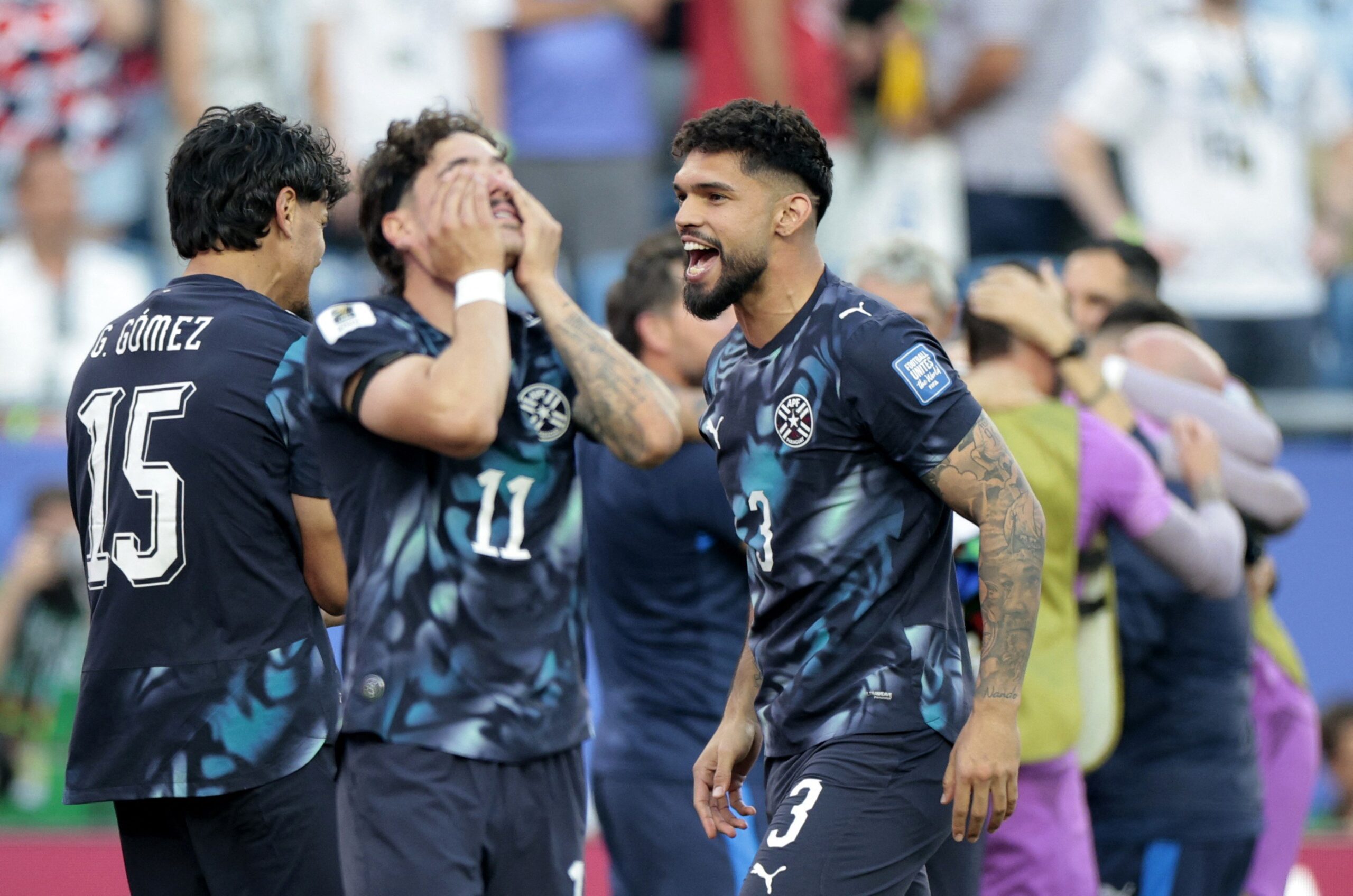 Palmeiras exalta Gómez, Sosa e Mauricio após Paraguai passar na Copa: “Não cansam de fazer história”