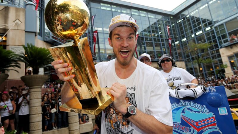 Splitter, campeão em 2014, diz que Spurs chegam fortes às Finais da NBA: “Time com muito talento”