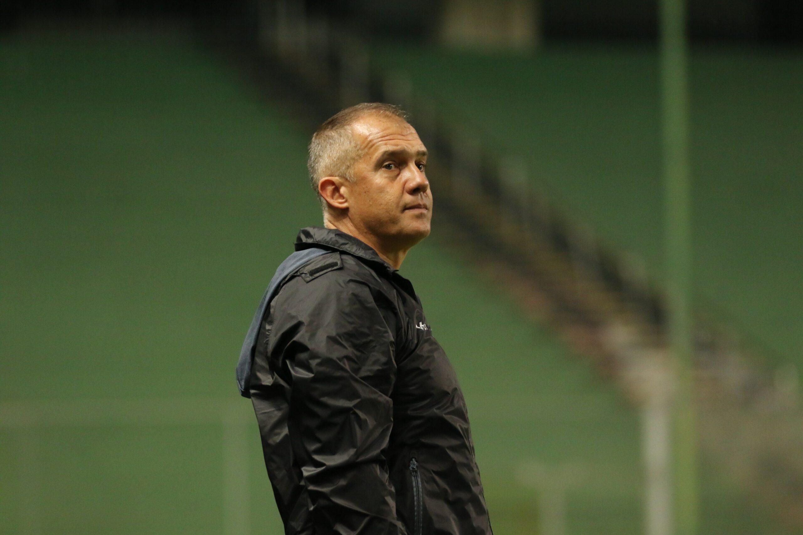 Técnico do Criciúma mira em confronto direto com o São Bernardo: “É decisão”