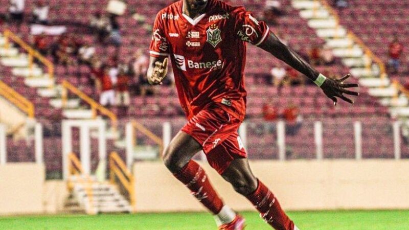 Piauí contrata atacante Adailson, ex-Santa Cruz e ex-Sergipe, para sequência da Série D 2026
