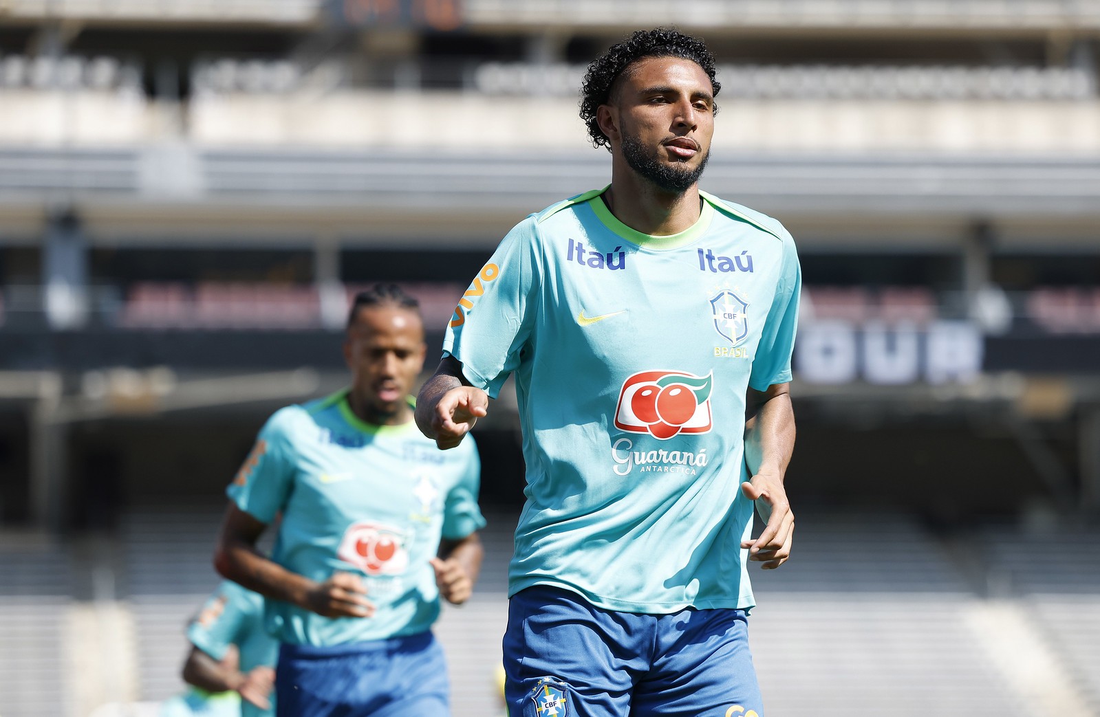 Seleção Copa: Escolha de Éderson “corrige uma deficiência da convocação”, diz Rizek