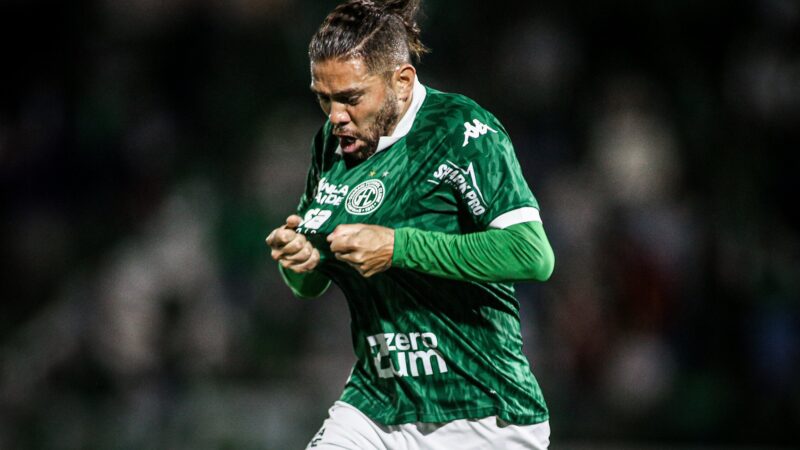 Diego Torres completa um ano no Guarani entre expectativa por protagonismo e perda de espaço