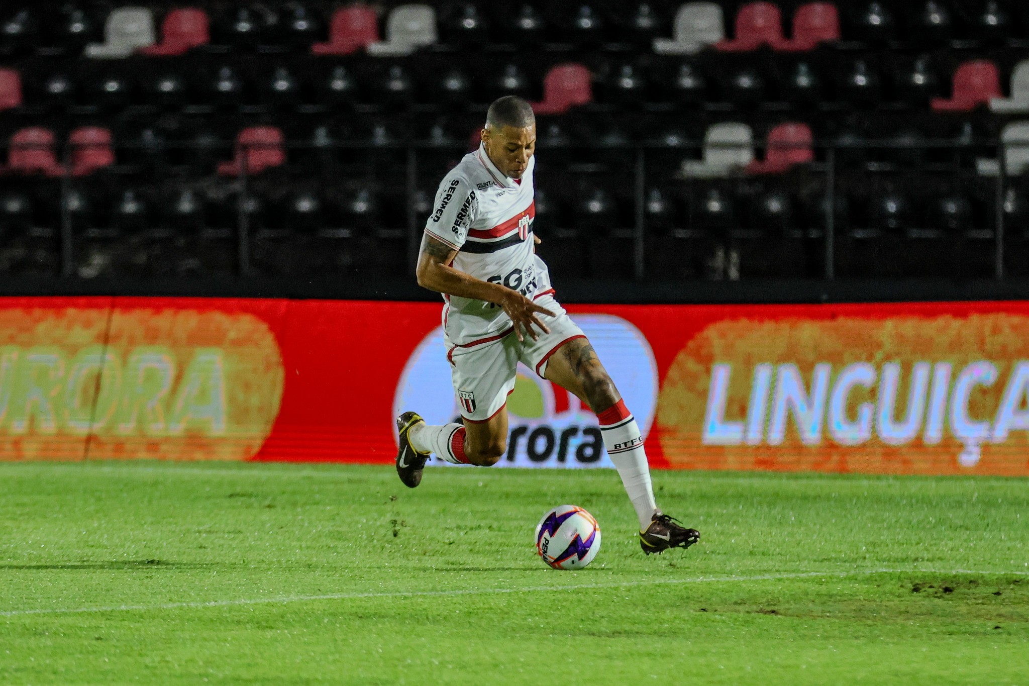 Atuações do Botafogo-SP: Hygor comanda virada que põe fim a jejum de 10 jogos; dê suas notas