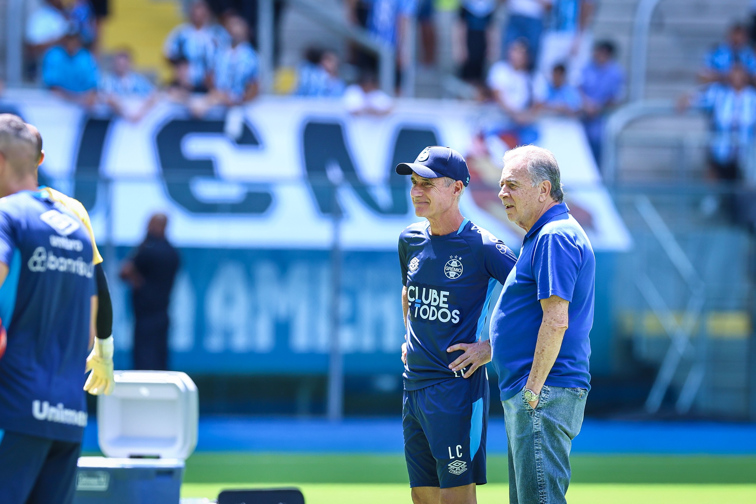 Como o Grêmio trabalha a próxima janela de transferências e os movimentos necessários