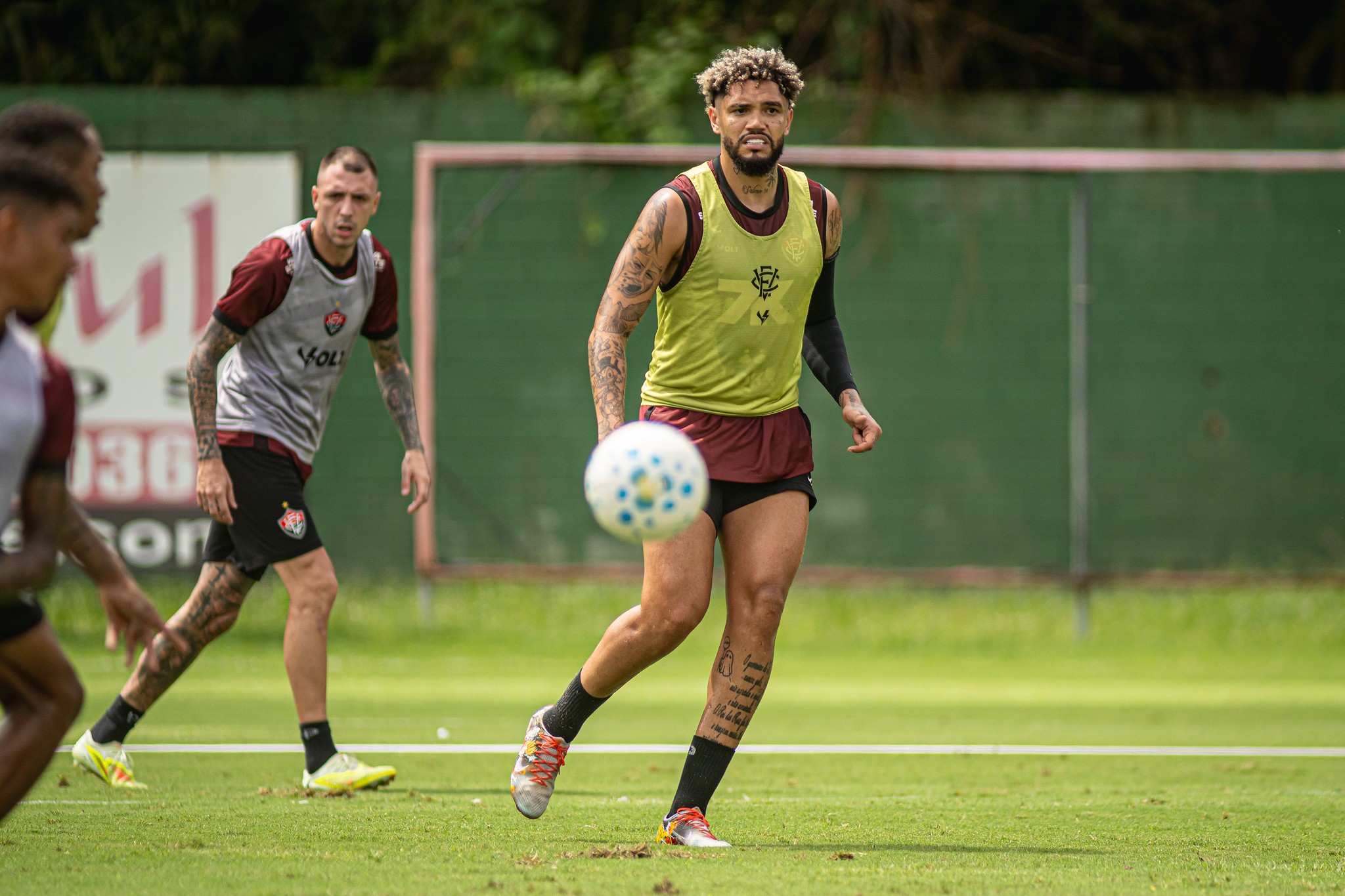 Pedro Henrique rescinde contrato e deixa o Vitória sem estrear