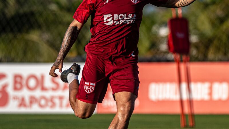 Baggio volta ser titular do CRB e diz que elenco ficou incomodado com o empate em Goiânia