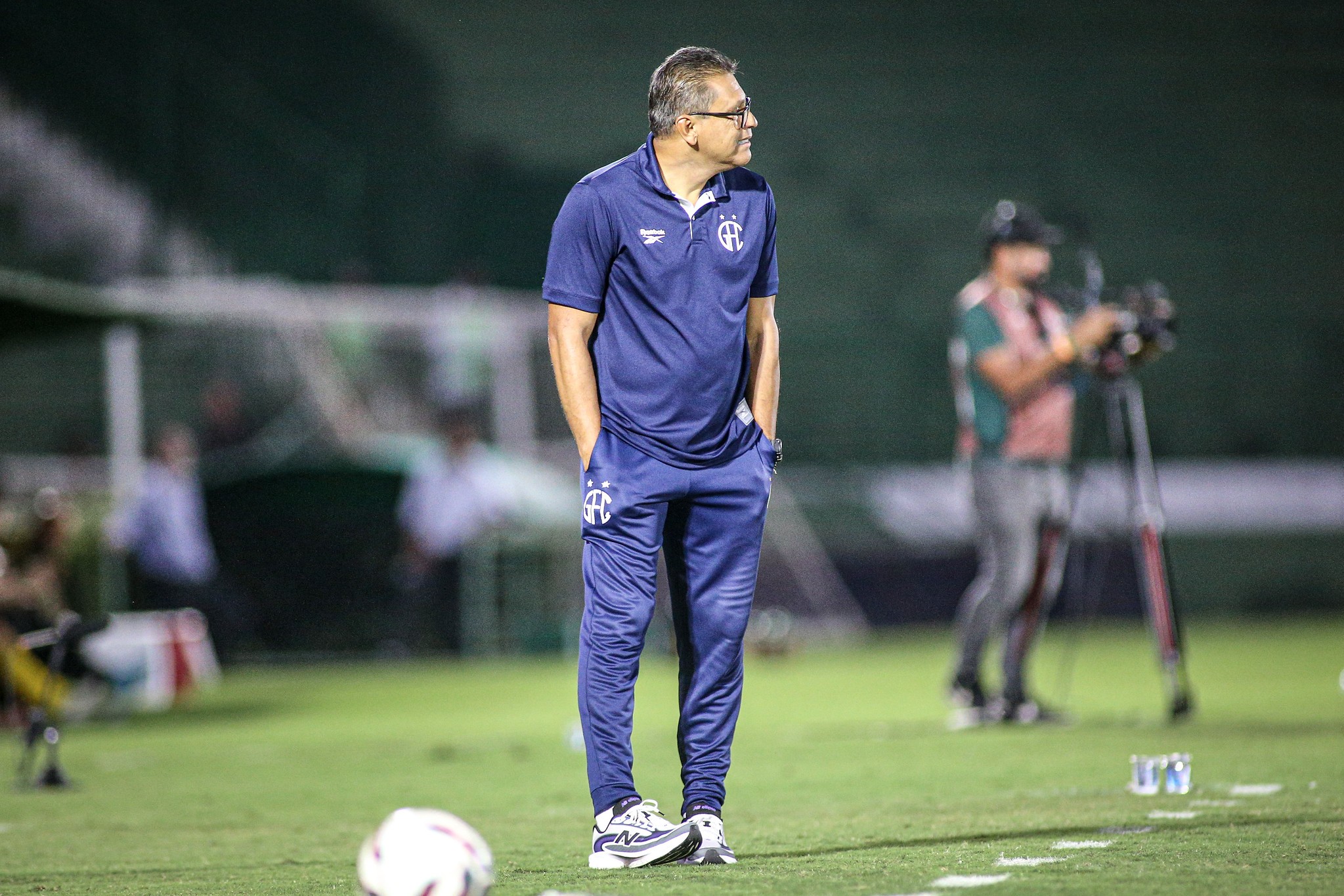 Elio Sizenando deve repetir escalação do Guarani pelo terceiro jogo seguido na Série C