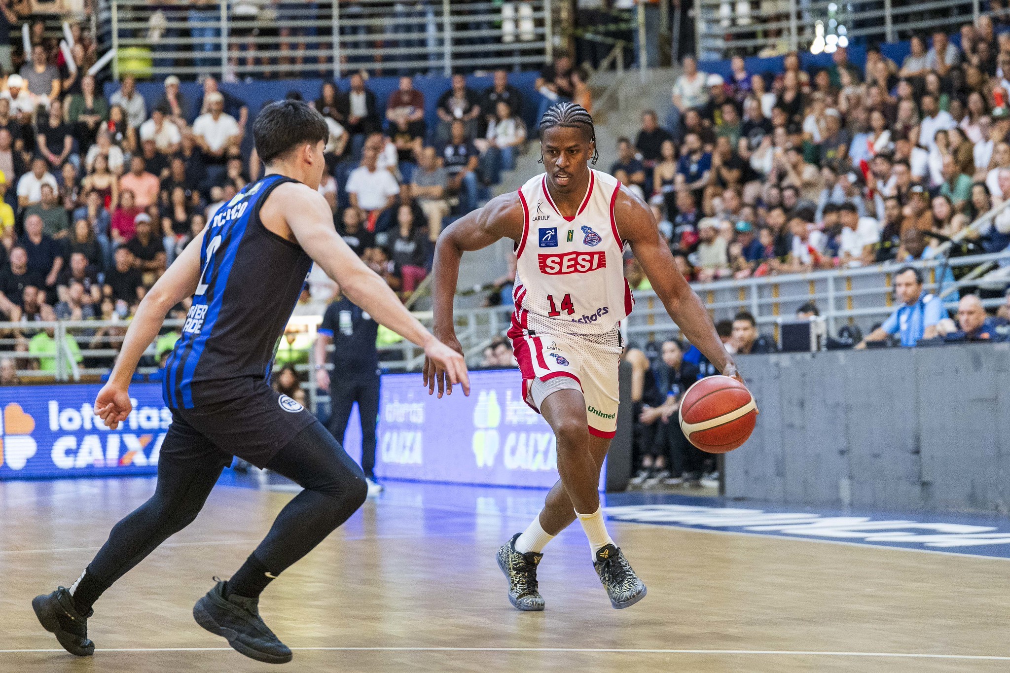Georginho, do Franca, é MVP das finais do NBB