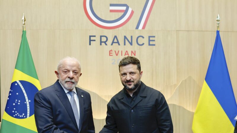 Lula se reúne com o presidente da Ucrânia, Volodymyr Zelensky
