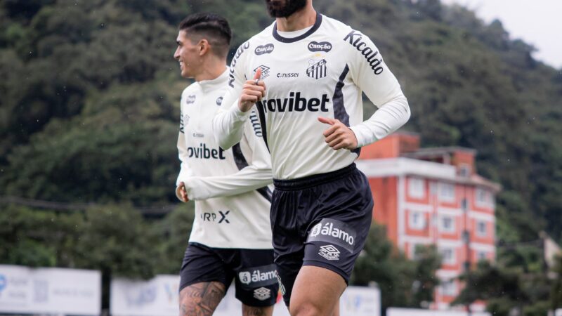 Santos esvazia departamento médico antes de retorno do Brasileirão