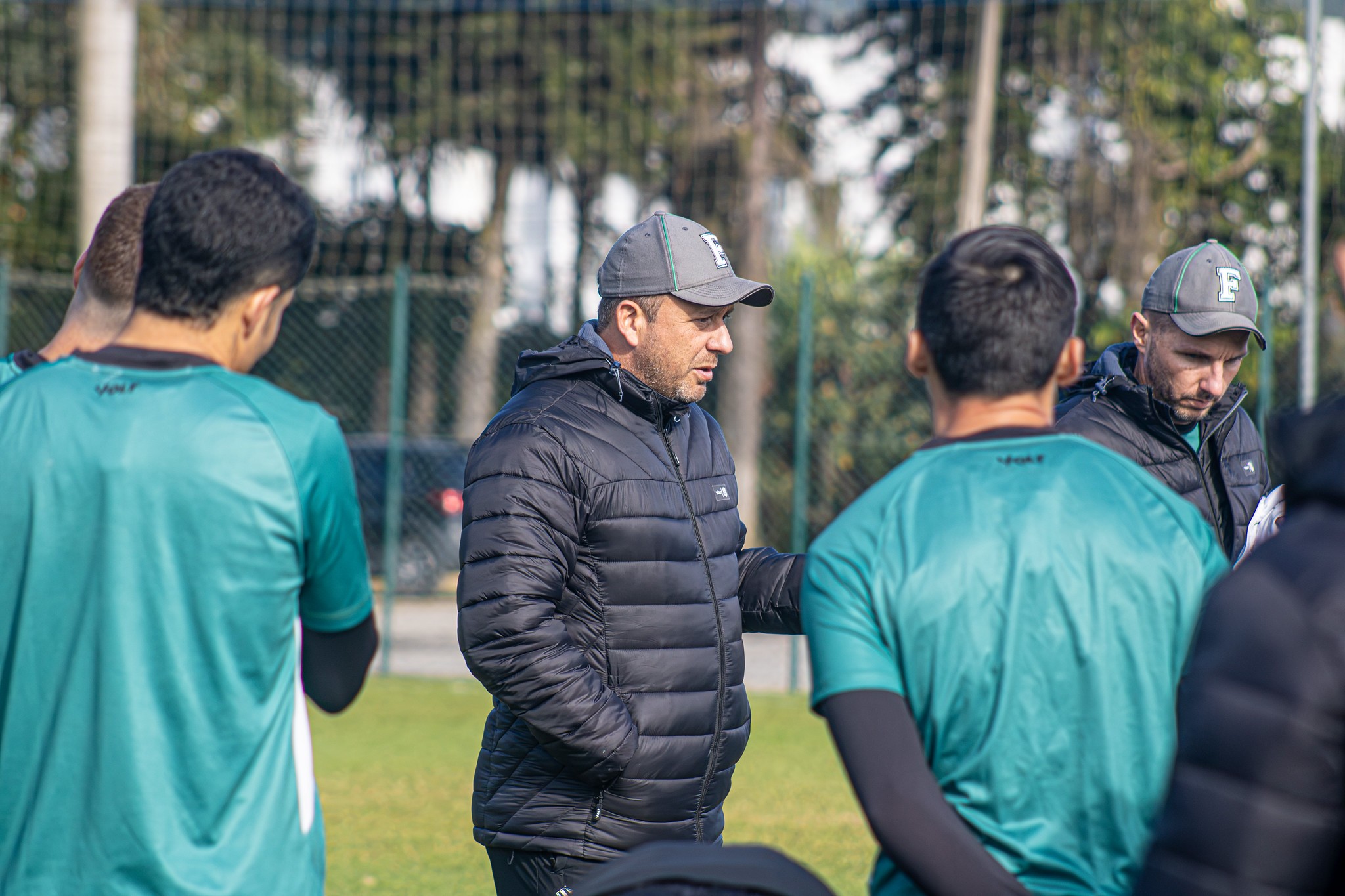 Raul Cabral analisa confronto do Figueirense contra líder da Série C