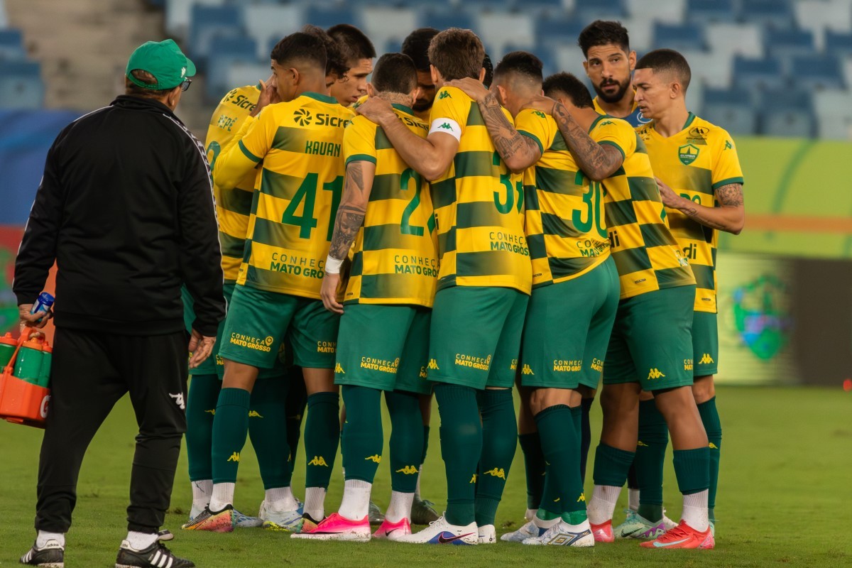 Atuações do Cuiabá: Vinicius Peixoto entra e garante empate; dê suas notas