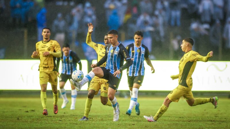 Grêmio tem oito jogadores que não podem mais ser negociados com clubes da Série A do Brasileirão