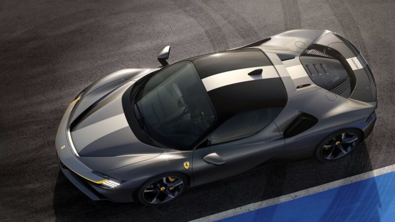 Nome de F1 e corpo com titânio: como é a Ferrari de R$ 4 milhões trocada por relógio falso e cheques sem fundo
