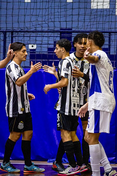 Santos goleia a AABB fora de casa e engata segunda vitória seguida no Paulista Sub-20 de futsal