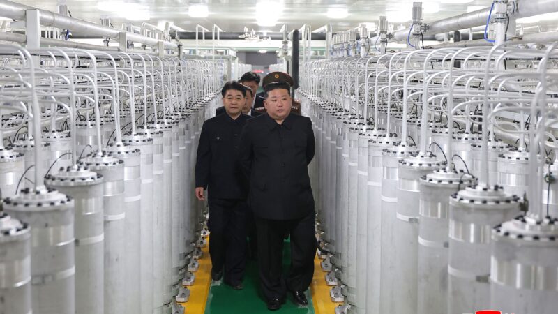 Líder da Coreia do Norte pede expansão nuclear ‘exponencial’ após inspecionar nova usina