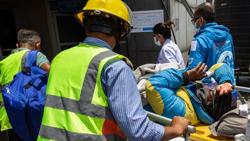 O sherpa dado como morto e encontrado ‘milagrosamente’ 6 dias após desaparecer no Everest