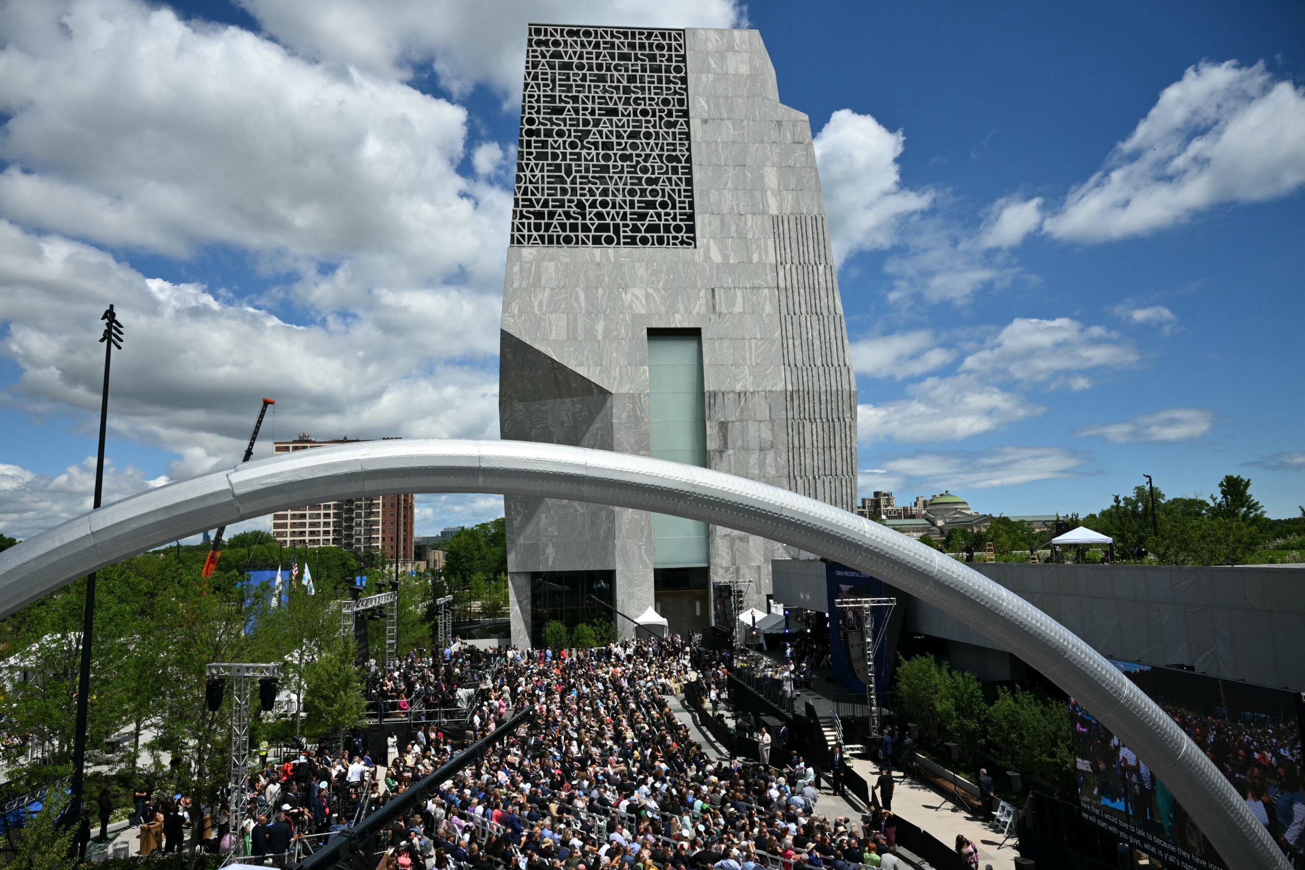‘Obamalisco’: centro cultural de Obama é inaugurado em Chicago em meio a críticas ao projeto