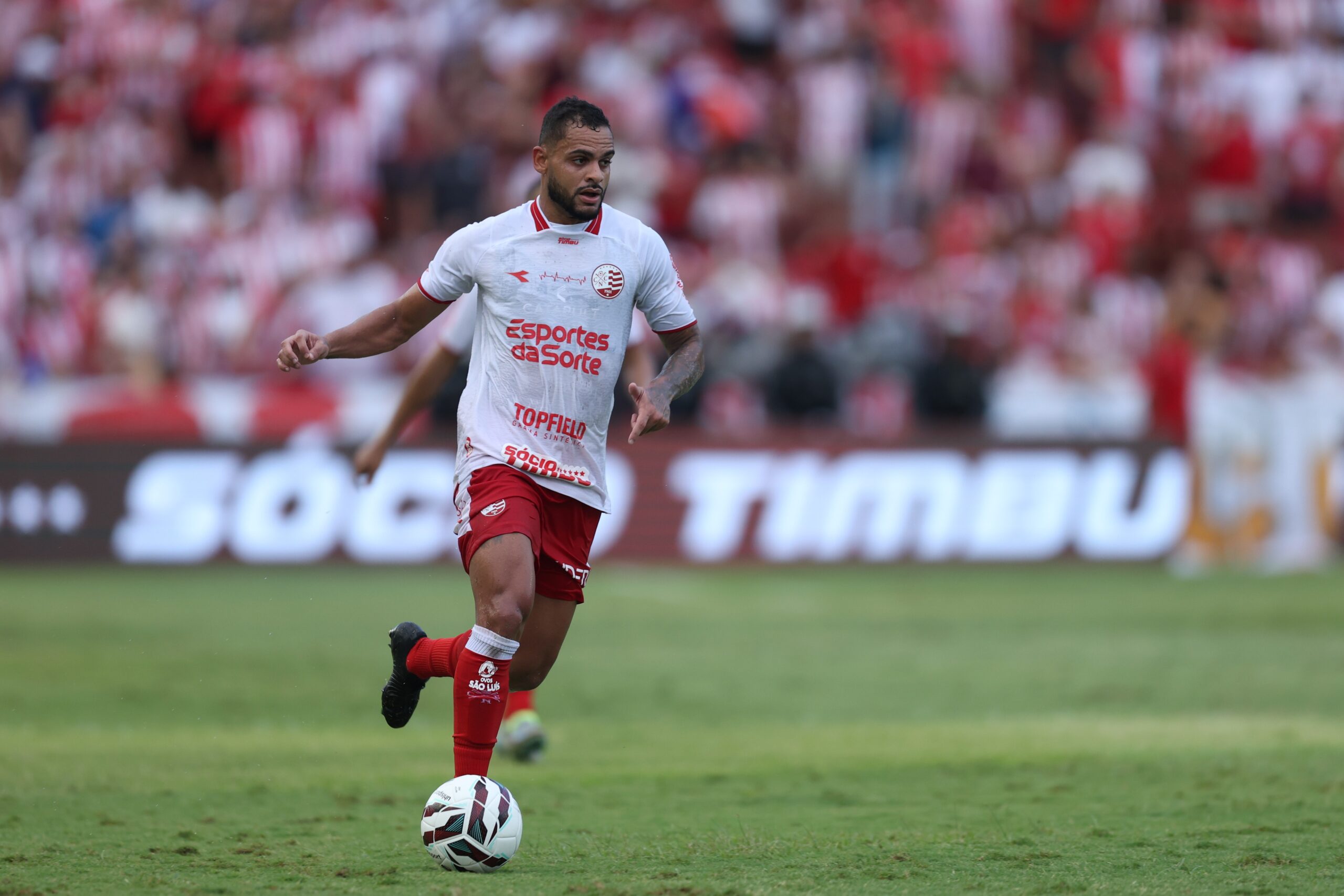 Juninho se recupera de lesão e pode reforçar o Náutico diante do Fortaleza
