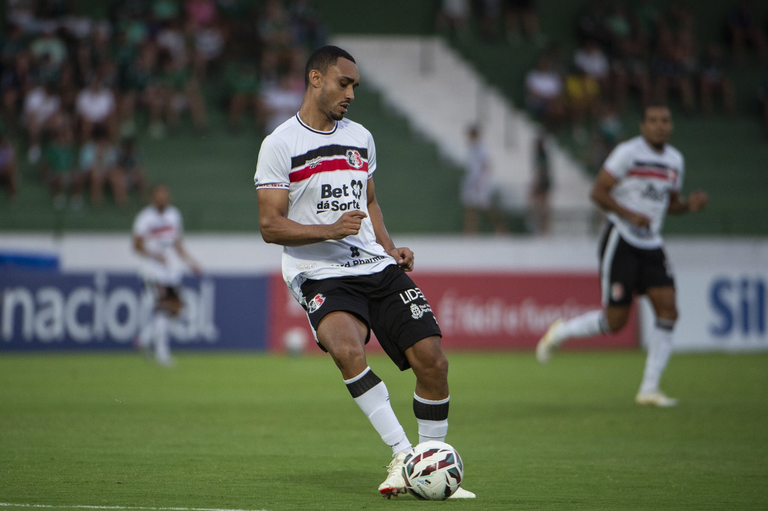 Santa Cruz perde Eurico, suspenso, mas tem pelo menos três retornos contra o Ituano