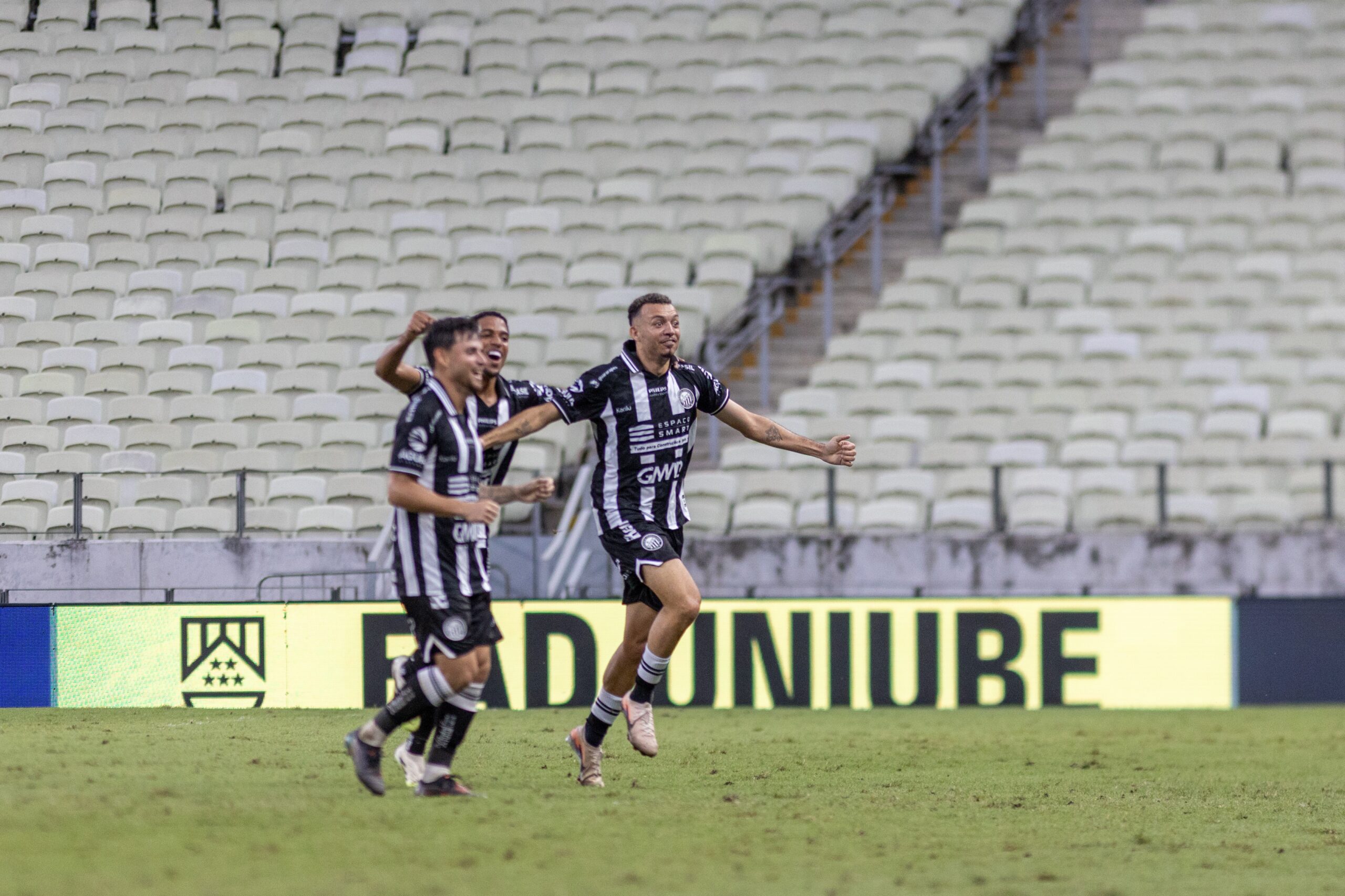 Luizinho Lopes explica por que Operário-PR vai mandar jogo da Série B no Couto Pereira