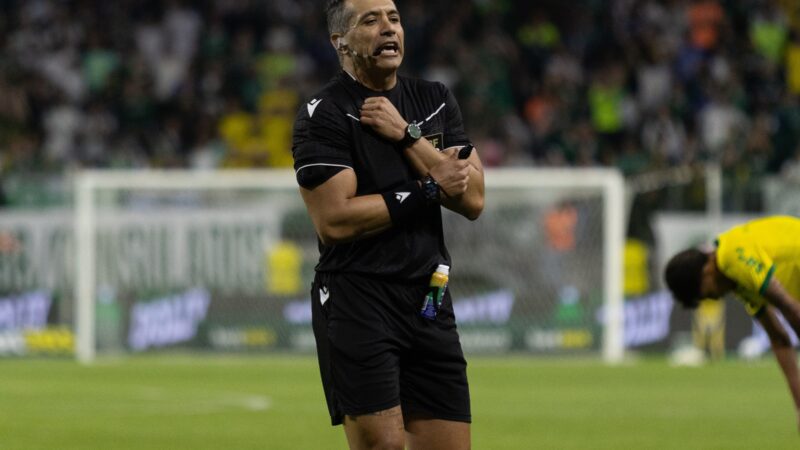 Palmeiras x Chapecoense: CBF divulga análise do VAR de gol anulado e pênalti