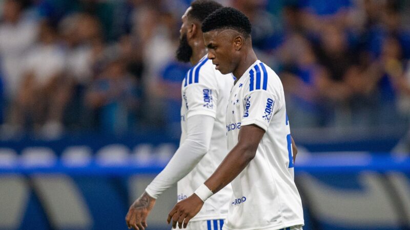 Atuações do Cruzeiro: Néiser é vaiado, defesa erra, e Matheus Pereira impede derrota; notas