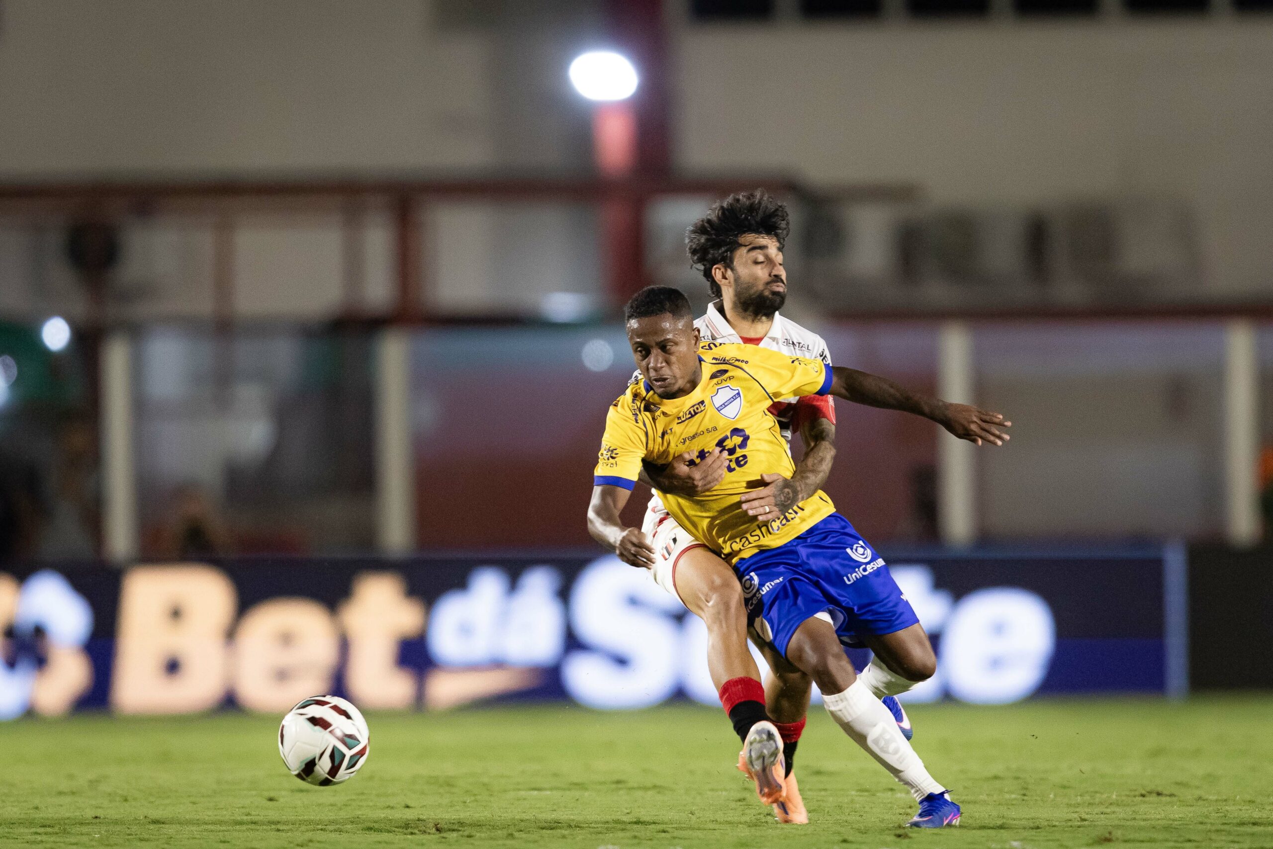Brey aponta 1º tempo ruim e lamenta momento do Botafogo-SP: “Situação não é boa”