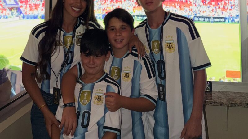 Mulher de Messi posa com os filhos e se rende ao craque após noite histórica na Copa: “Você é incrível”